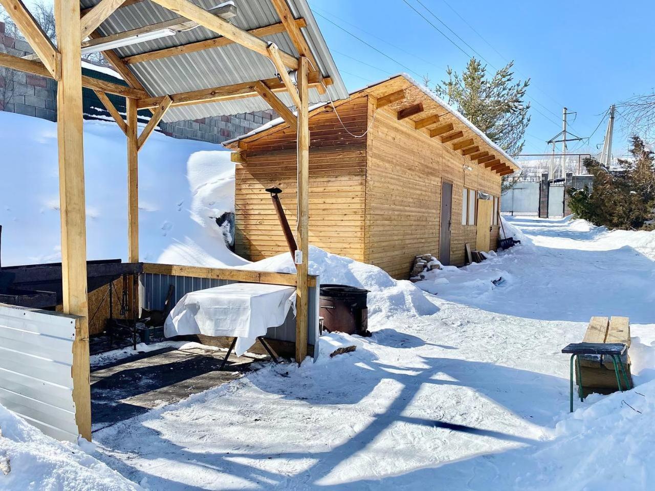 Villa Сакский Двор à Besqaynar Extérieur photo