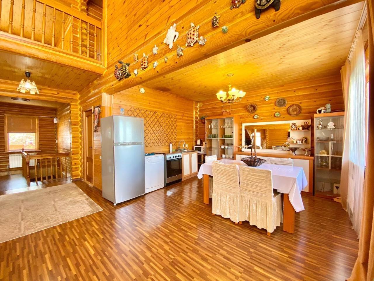 Villa Сакский Двор à Besqaynar Extérieur photo